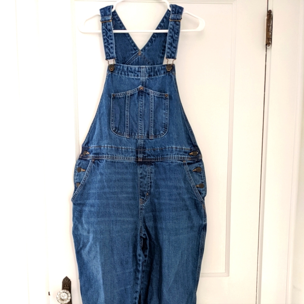Old Navy denim overalls 14s slouchy straight workwear utility jeans